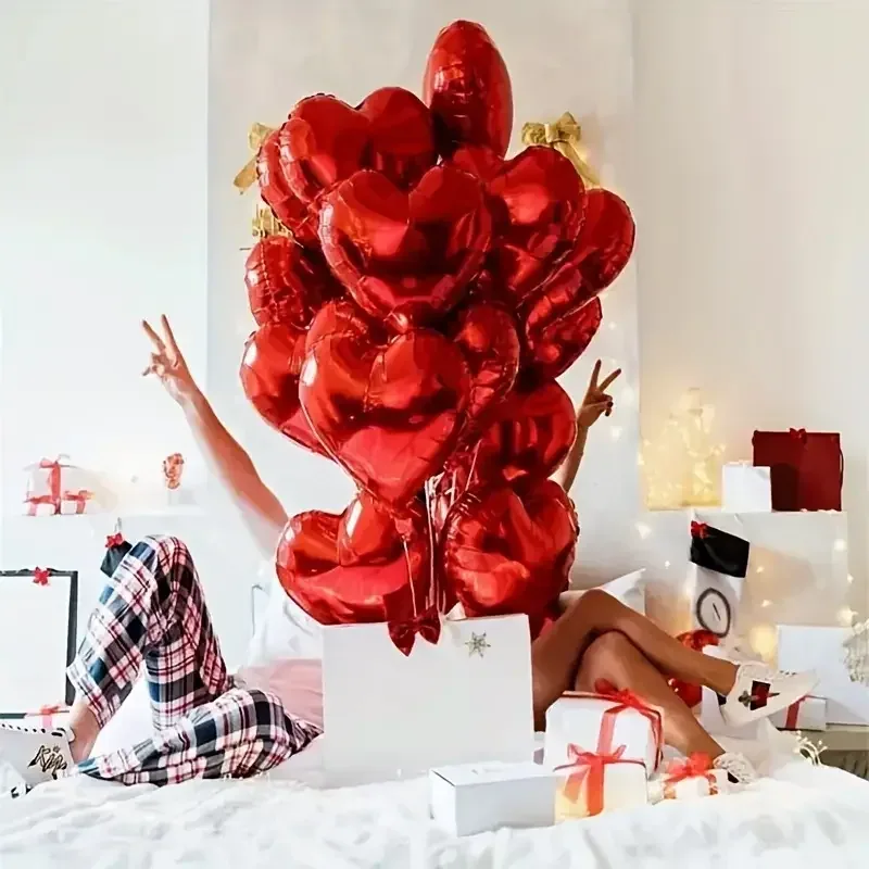 45 cm red heart shaped balloons