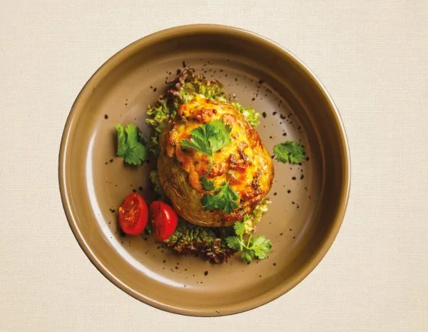 BAKED POTATO WITH BEEF
